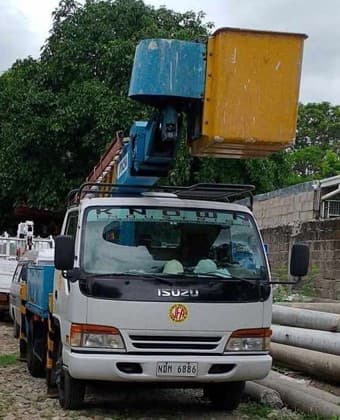 Basket Truck