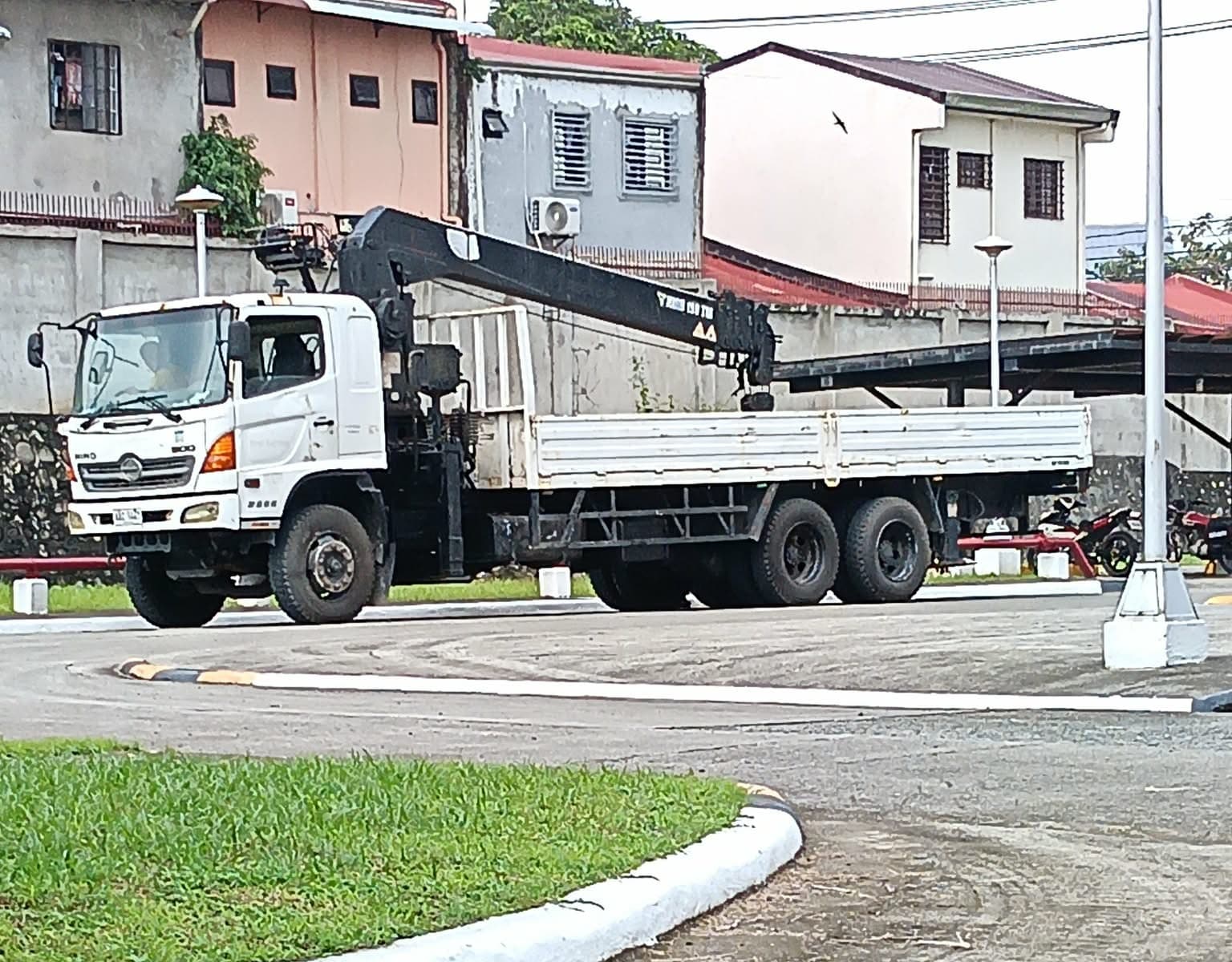 Hino 10Wheeler Boomtruck