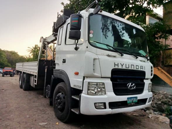 Hyundai 10Wheeler Boomtruck